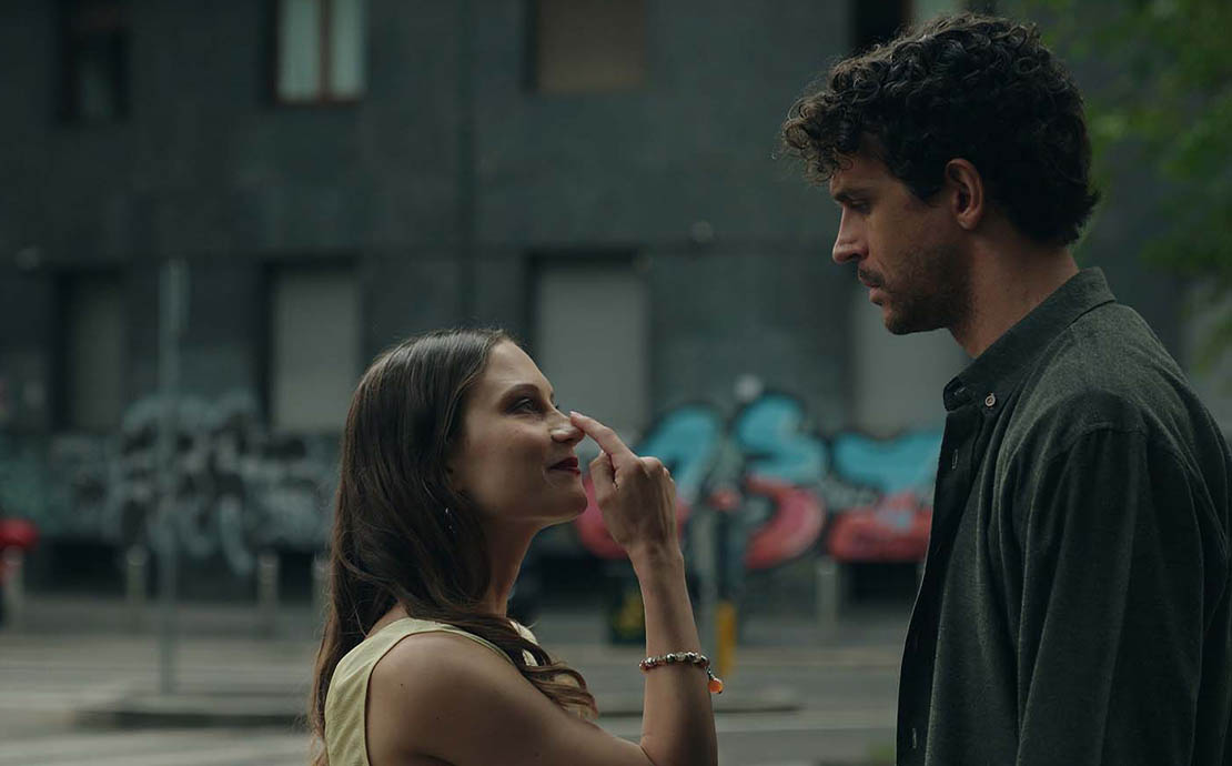 Frame dal cortometraggio La ragazza d’argento